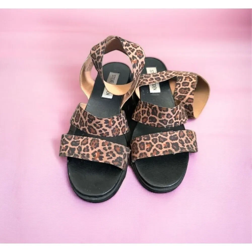 Steve Madden Soho Lug Sole Haidar Leopard Platform‎ Chunky Sandals Y2K Size 6